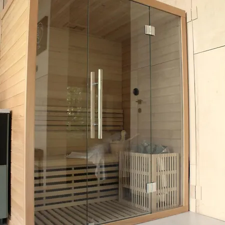 Koti Apartmanhaz