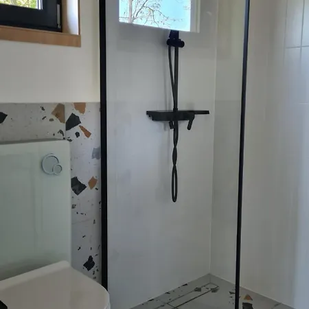Koti Apartmanhaz