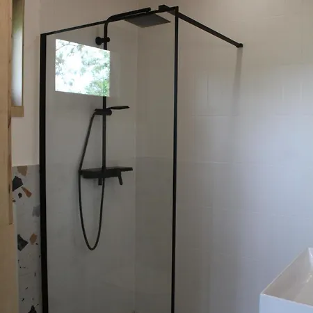 Koti Apartmanhaz Tahitotfalu