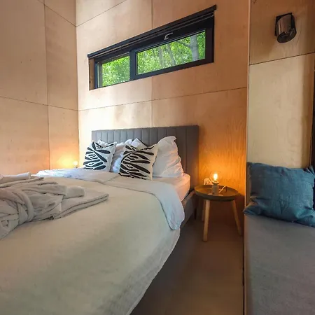 Koti Apartmanhaz * Tahitófalu